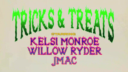 Лысый бугай по очереди ебет молодых сучек с аппетитными попками