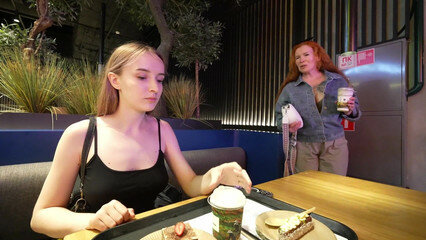 Похотливый муж изменяет жене с грудастой молодой соседкой