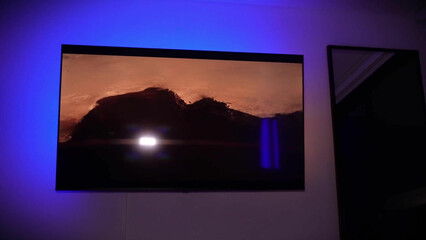 Рискованный секс с соседкой, пока моя девушка в другой комнате